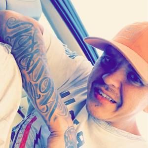 Meet your Posher, Cory